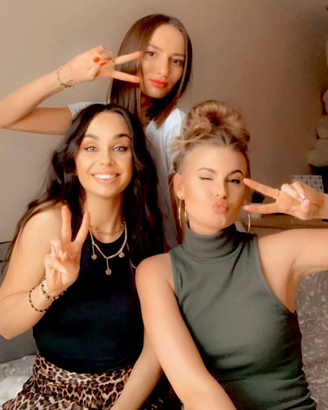 Trzy prześliczne kobiety zachwycają urodą i śpiewem! To one będą będą rządzić na rynku disco polo?!